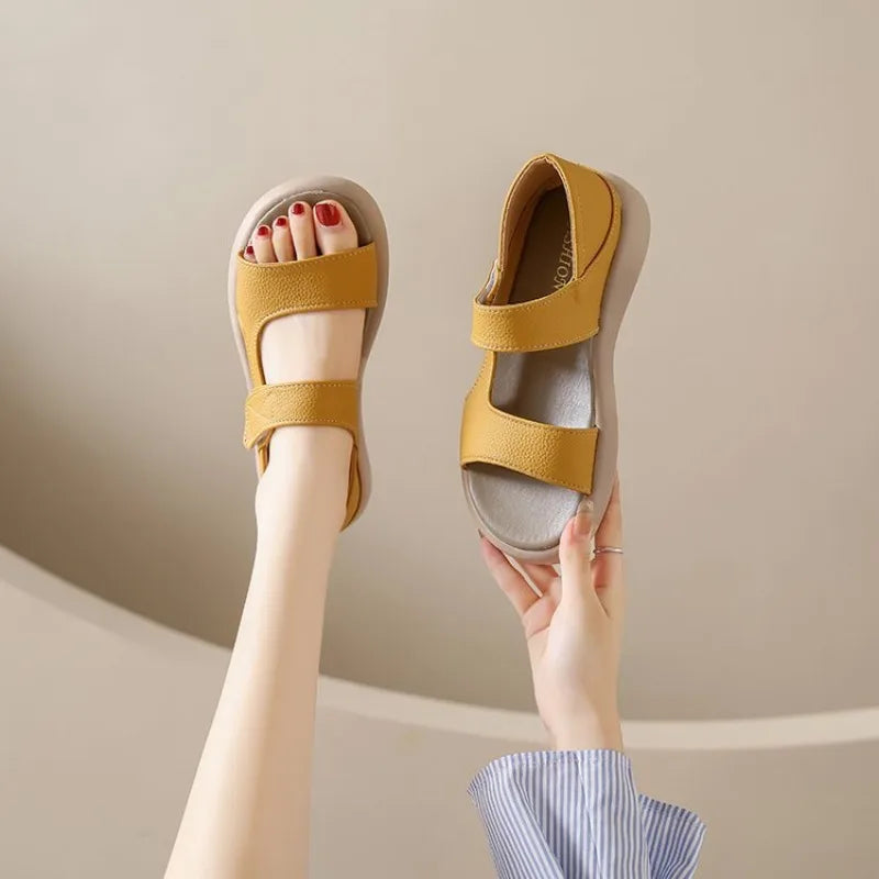 Women's Sandals Summer Wear Platform Soled Casual Fashion Beach Shoes