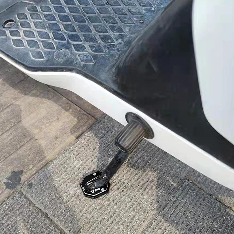 Motorcycle Kickstand Extender – Anti-Skid Side Stand Pad