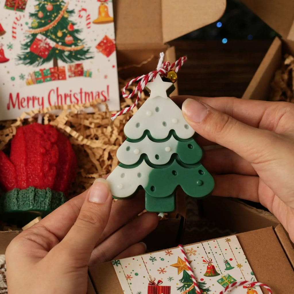 Christmas Tree & Gingerbread Scented Candle Gift Set | Soy Wax