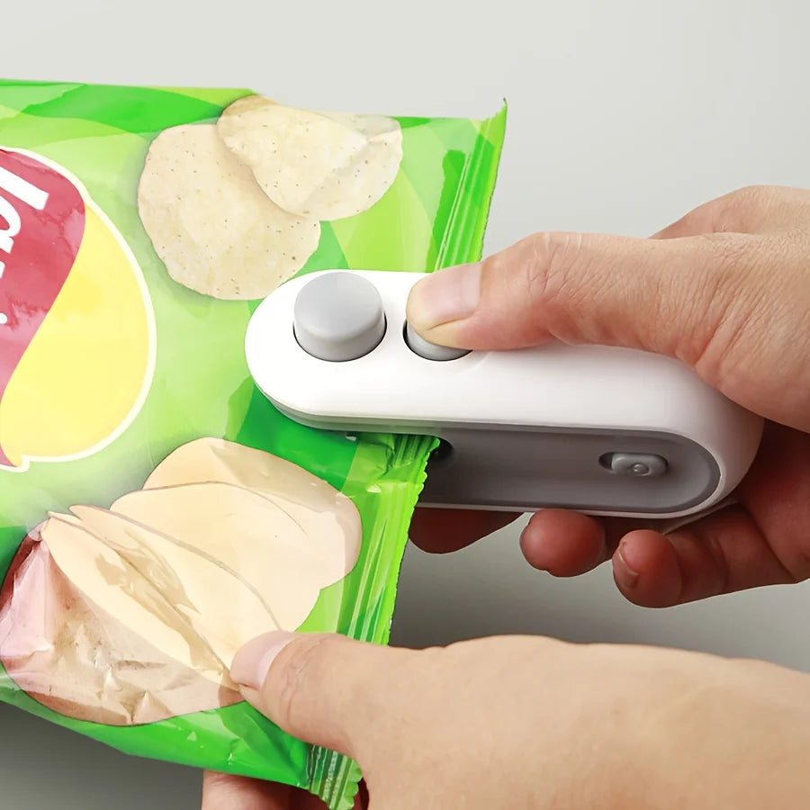 Snack Bag Sealer with Built-in Lithium Battery, USB Rechargeable Mini Home Sealer, Portable Mini Sealing Machine for Outdoor Zpaxo