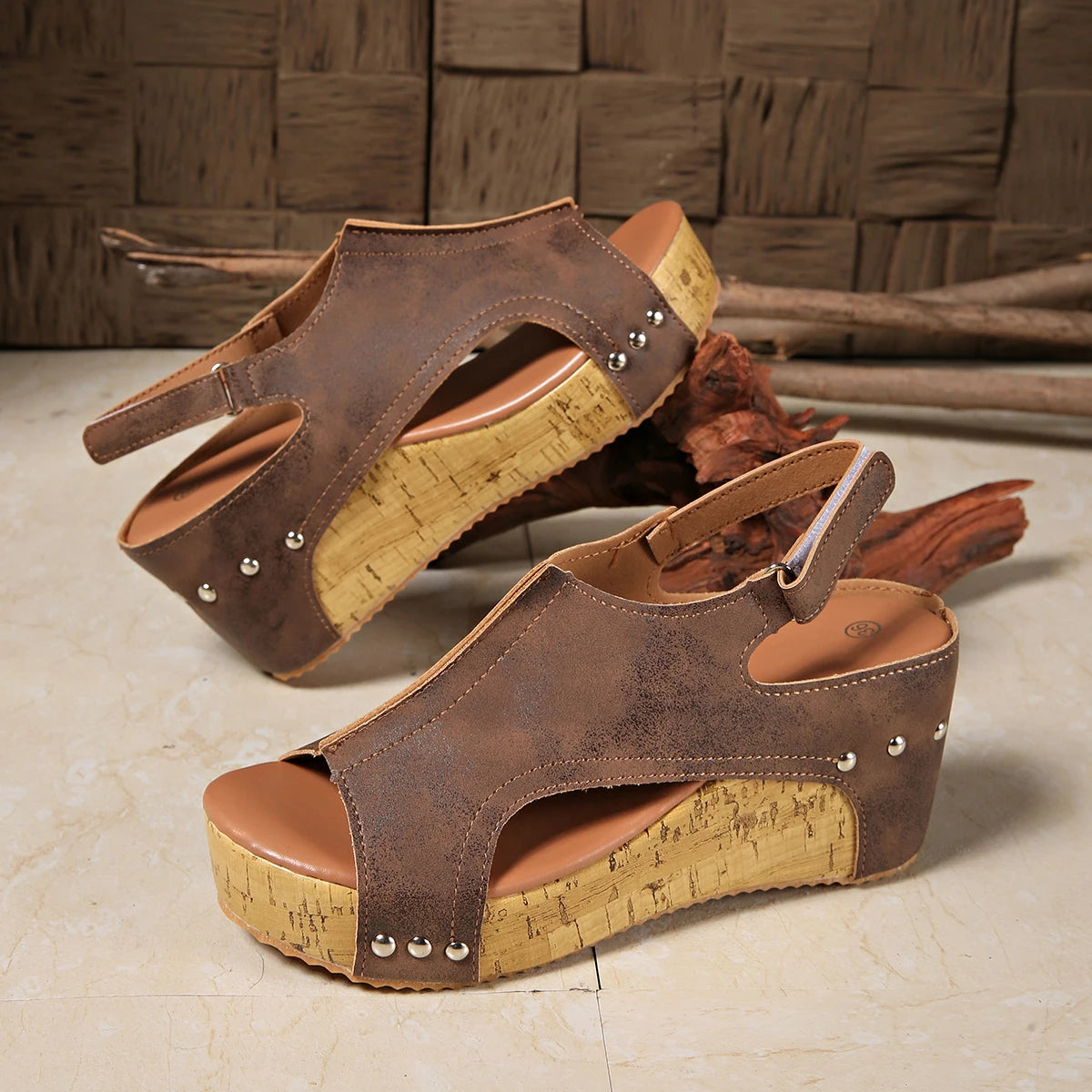 Women's Roman Sandals 2025 Summer New Flat Retro Real Leather Ladies Sandals Hollowed Women's Cage Shoes Zpaxo