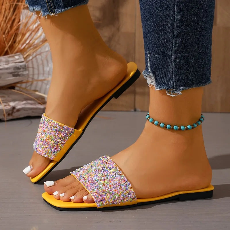 Women Slippers 2025 Fashion Sandals Lightweight Beach Shoes Trend Zpaxo