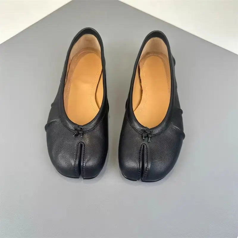 Retro Flat Shoes for Women Spring Autumn Split Toe Women 2025 New Tabi Shoes Shallow Increased Height Ballet Single Shoes Zpaxo black 36