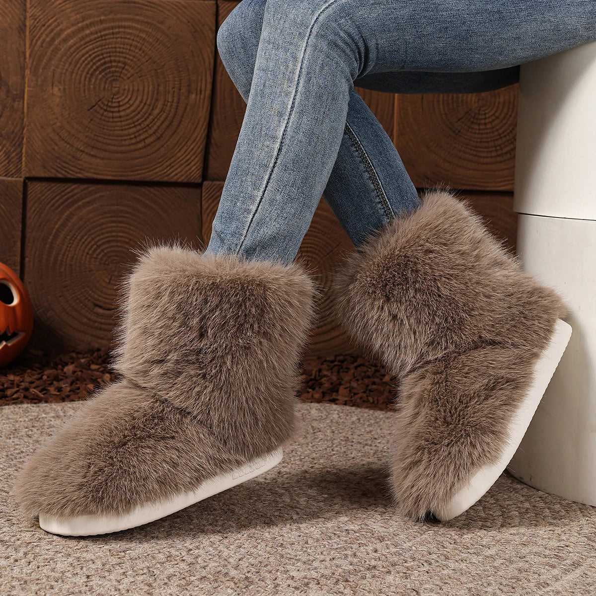 Women Snow Boots 2025 New Plush Warm Platform Shoes Fashion Big Size Shoes Women Outdoor Luxury Furry Faux Fox Fur Boots Woman Zpaxo khaki 38-39