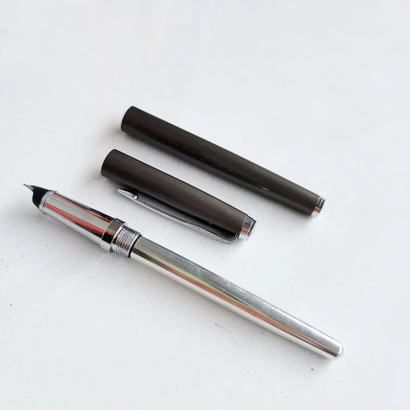 Old Stock YongdSsheng 833 Fountain Pen Short Pen Pocket Type Elementary School Student Practice Pen Stationery Collection Zpaxo