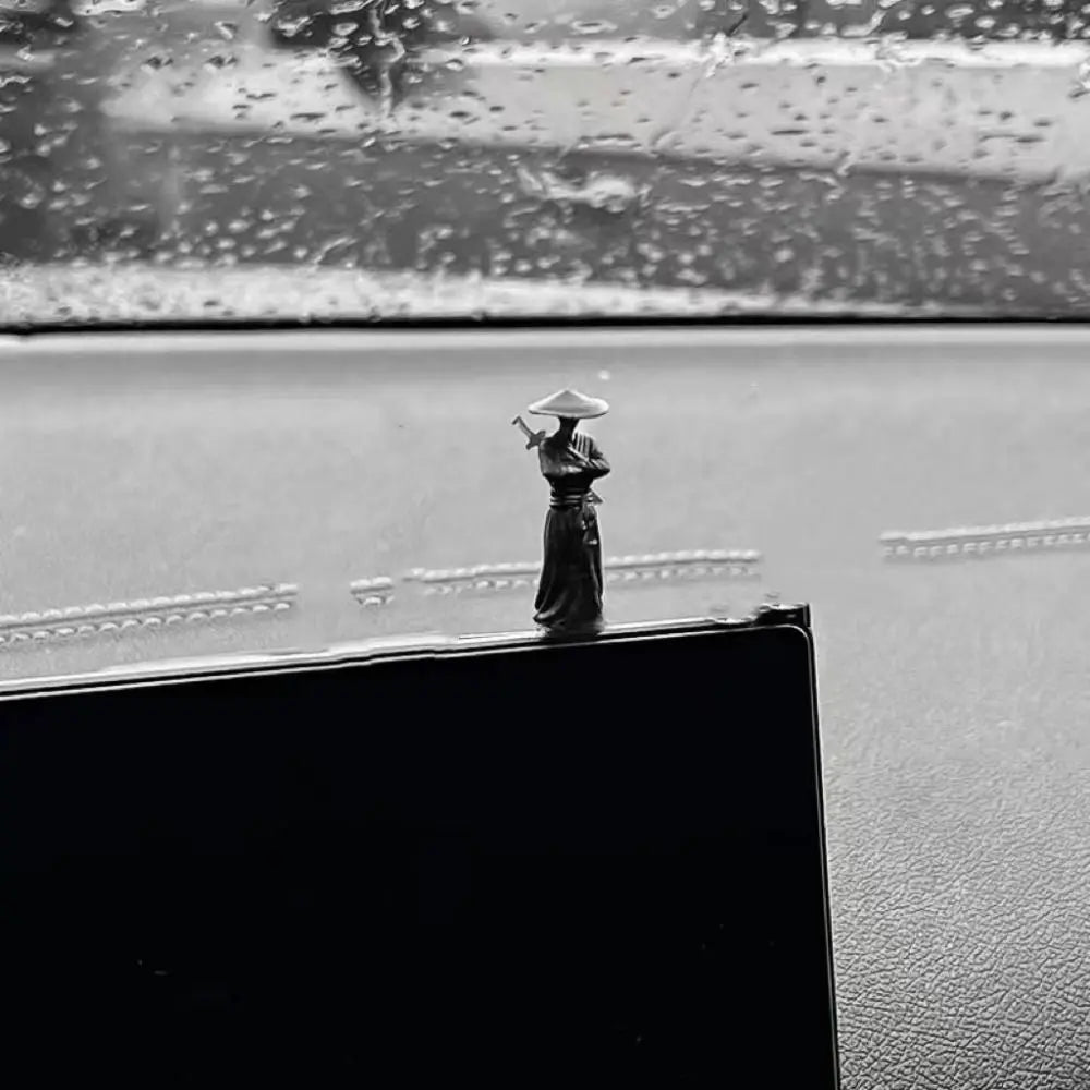 6Pcs/set Creative Mini Chinese Swordsman Figure Exquisite Ancient Car Statue Ornament Cartoon Swordsman Miniatures Office Zpaxo