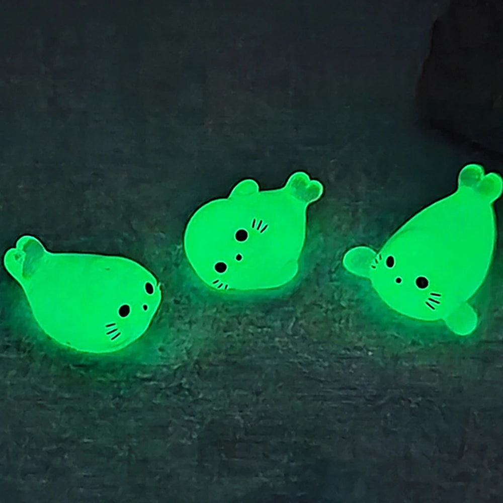 4/12/20Pcs Glow in The Dark Seal Resin Figurines Mini Luminous Seal Ocean Animal Miniature Ornaments Garden Aquarium Home Decor Zpaxo