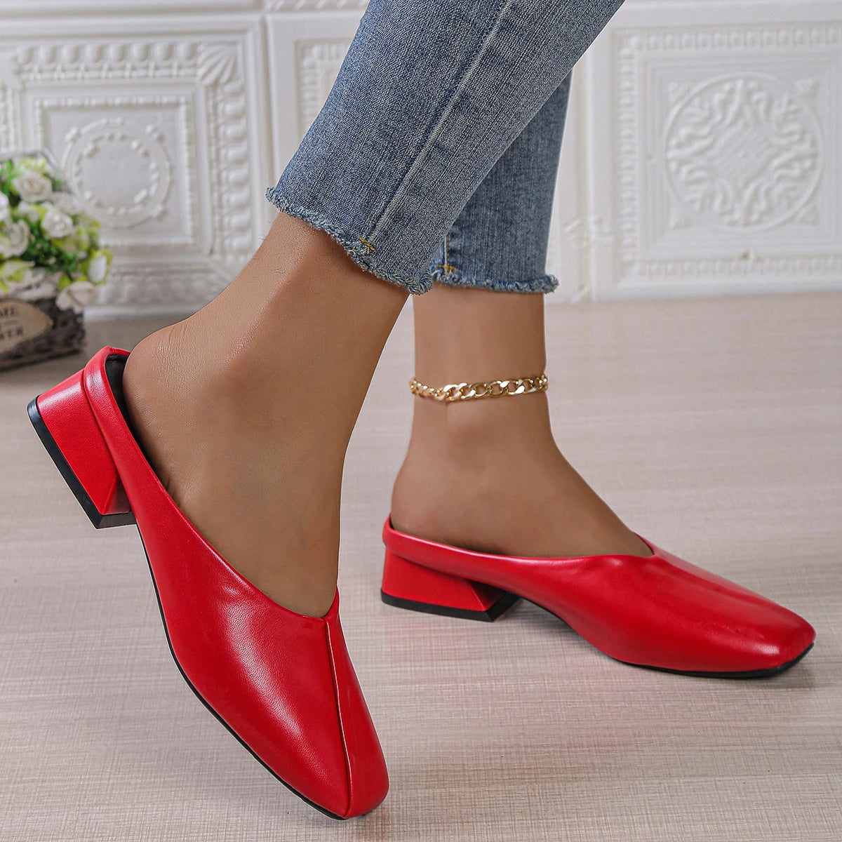 Women Mules Shoes 2025 New Low Heel Comfortable Slippers Outdoor Spring Summer Shoes Large Size Square Head Flat Sandals Women Zpaxo