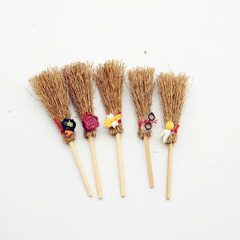 5-Pack Halloween Miniature Broomsticks – DIY Craft & Dollhouse Miniature Craft Decor Zpaxo