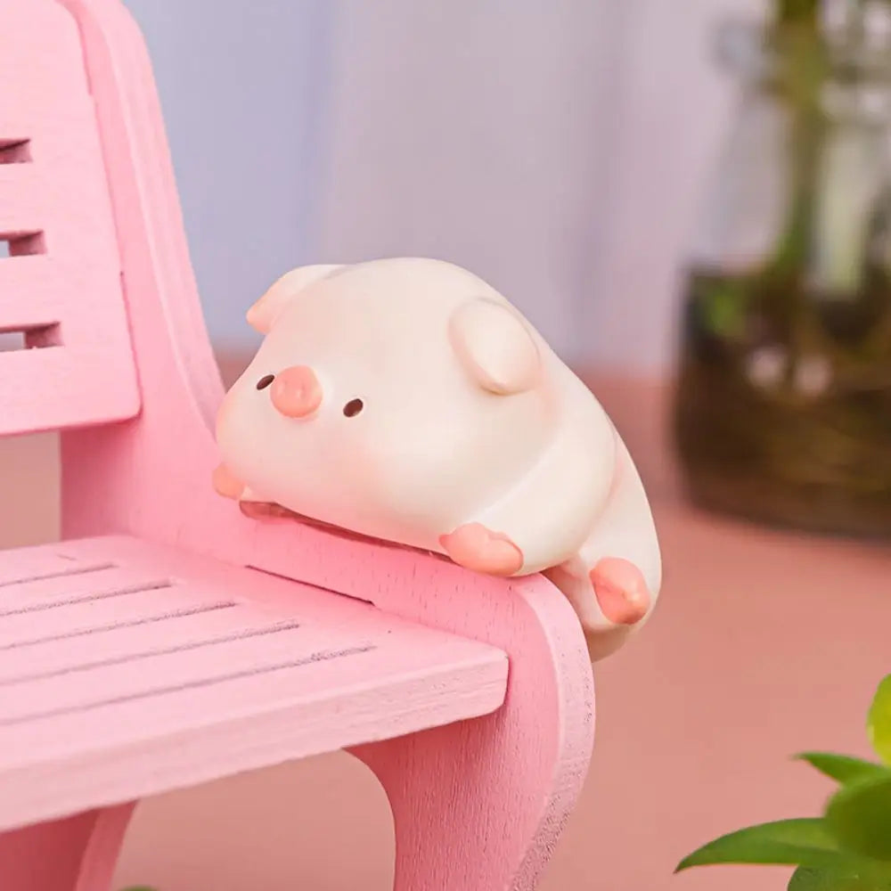 Panda Pig Computer Monitor Decoration TV Screens Miniatures Little Animal Ornaments Cartoon Table Edge Center Console Figurines Zpaxo