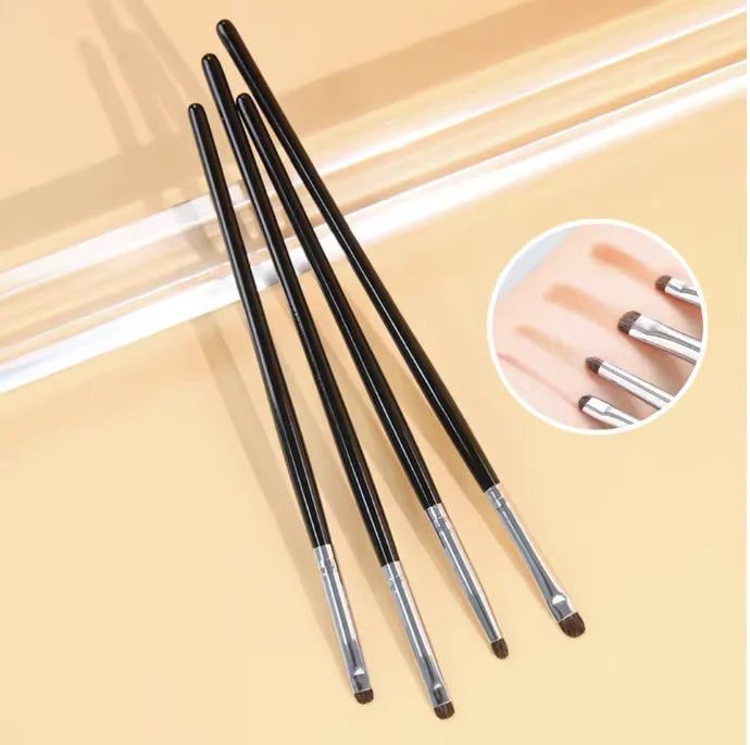 4 pieces of eyeshadow blending brushes, eye shadow brushes with silkworm details, delicate and soft makeup tools Zpaxo 01