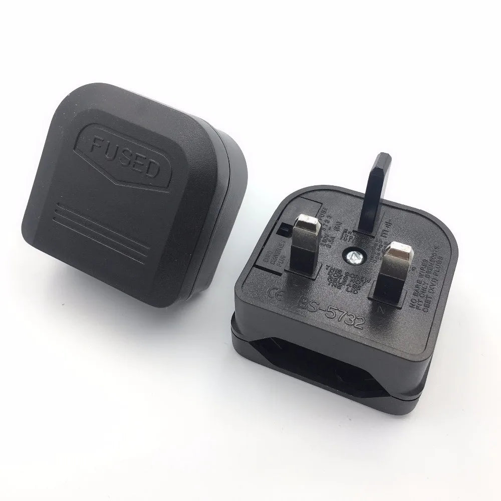 Universal European Euro EU 2 Pin UK 3Pin Power Socket Travel Zpaxo