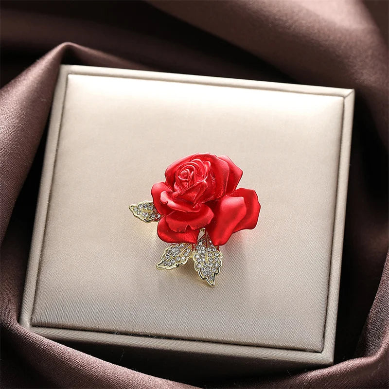 Classic Diamond-encrusted Red Rose Brooch Elite Suit Accessories Zpaxo