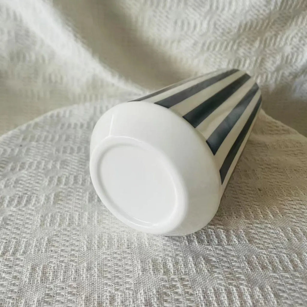 Simple European style high aesthetic ceramic vase black and white striped vase home and living room decoration vase Zpaxo