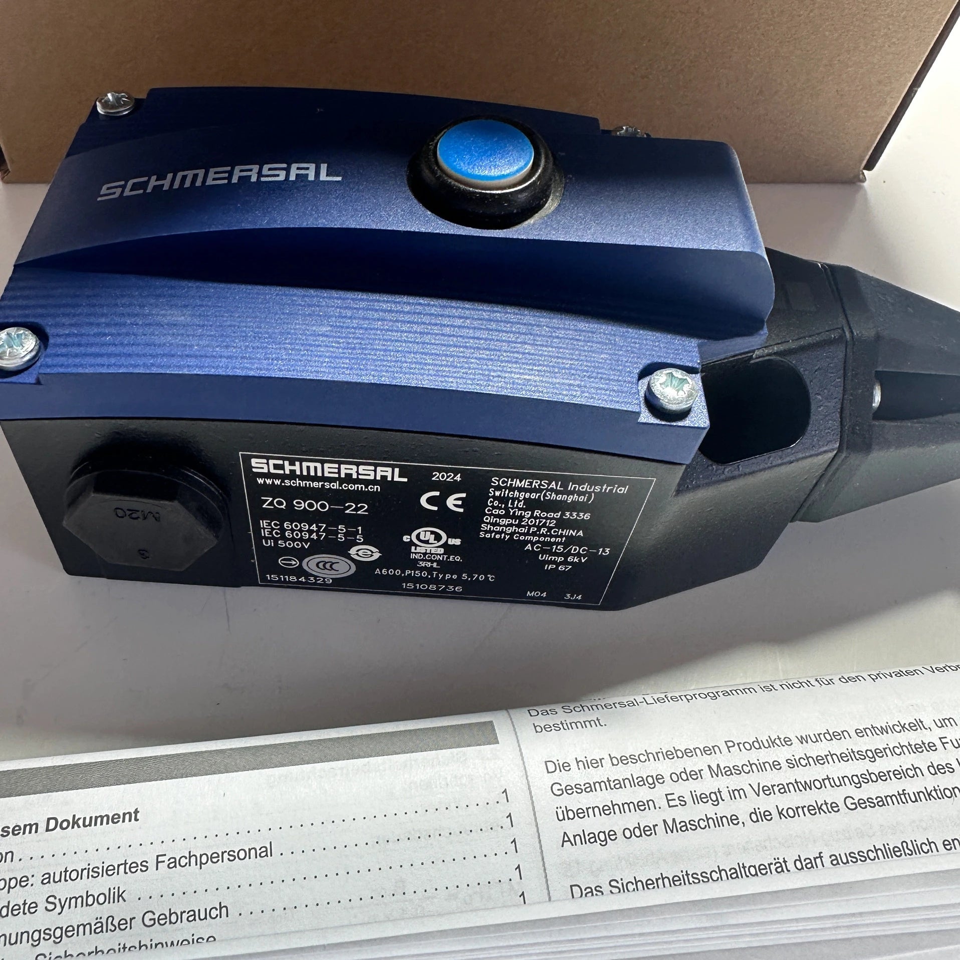 ZQ900-22 Rope Switch Brand New Original Genuine SCHMERSAL Zpaxo Default Title