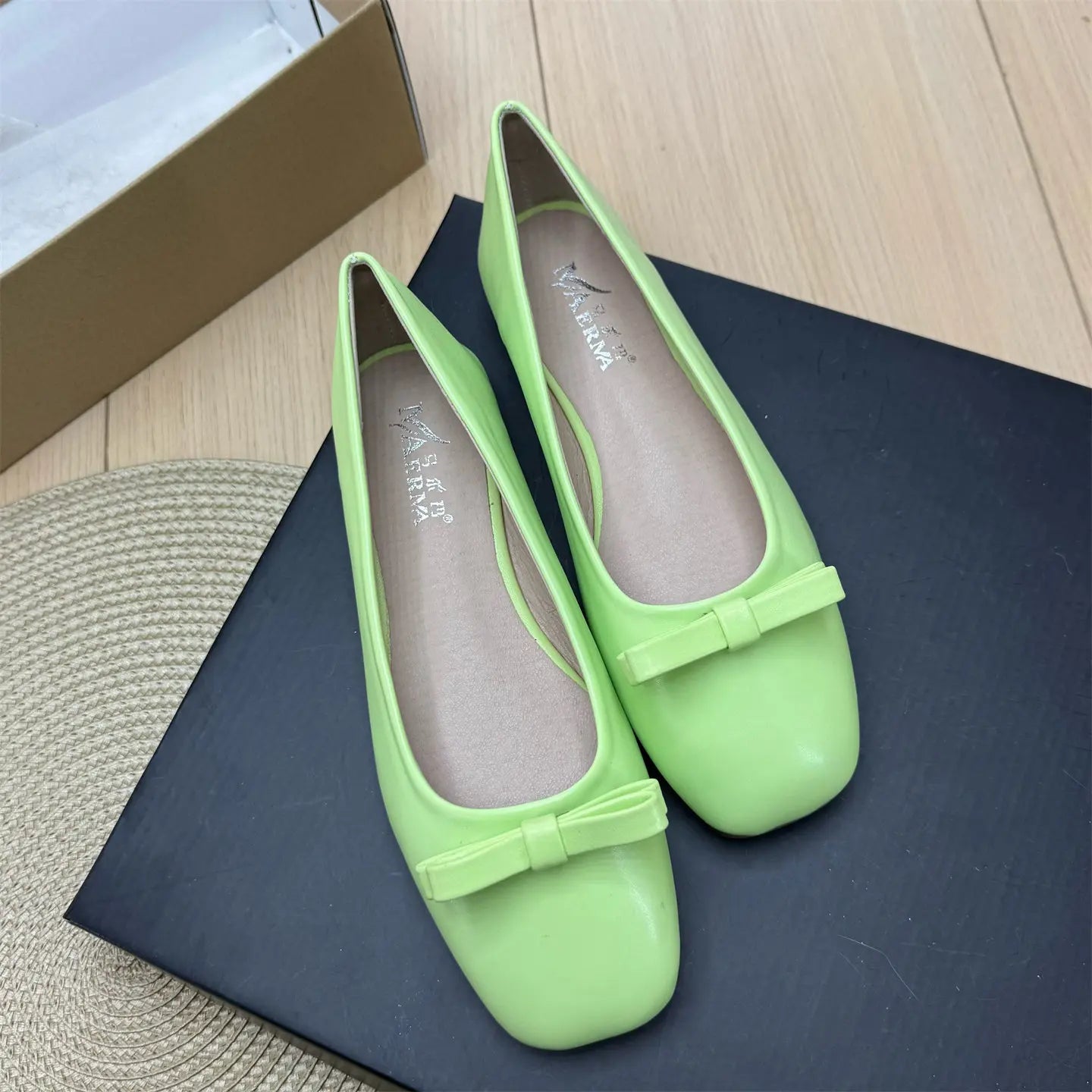 Flat Shoes for Women Spring and Autumn 2026 New Retro Square Toe Bow Ballet Shoes for Women Flat Plus Size Women's Shoes Zpaxo 4 37