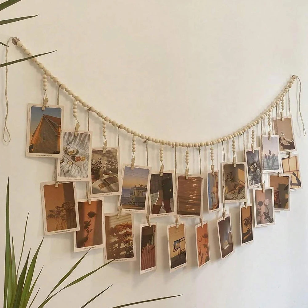 Hanging Photo Display with Wooden Beads Garland 22 Clips Birthday Photo Display Holder Classroom Dorms Bedroom Wall Decor Zpaxo