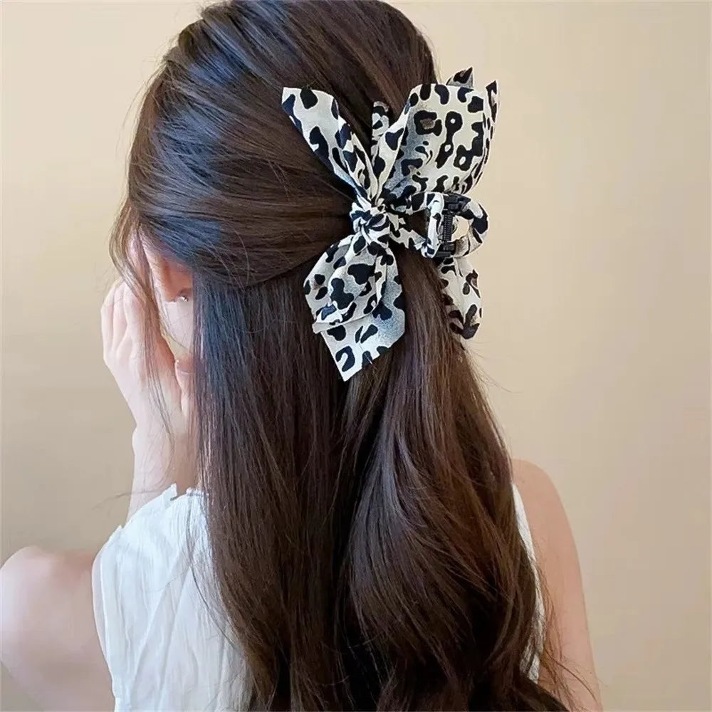 New Double-sided Hair Clip Large Cashew Flower Butterfly Knot Scratching Hair Accessory Shark Clip For Women Summer Vacation Zpaxo