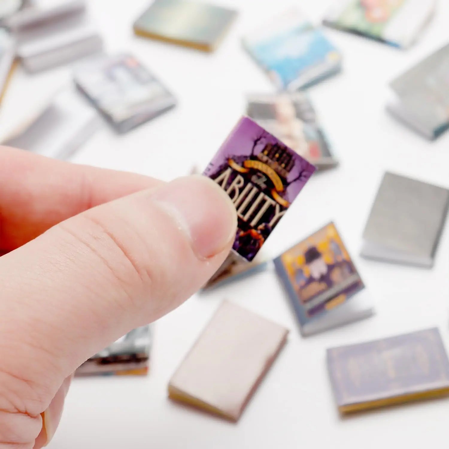 1:12 Miniature Wooden Books – Dollhouse & Fairy Garden Decor