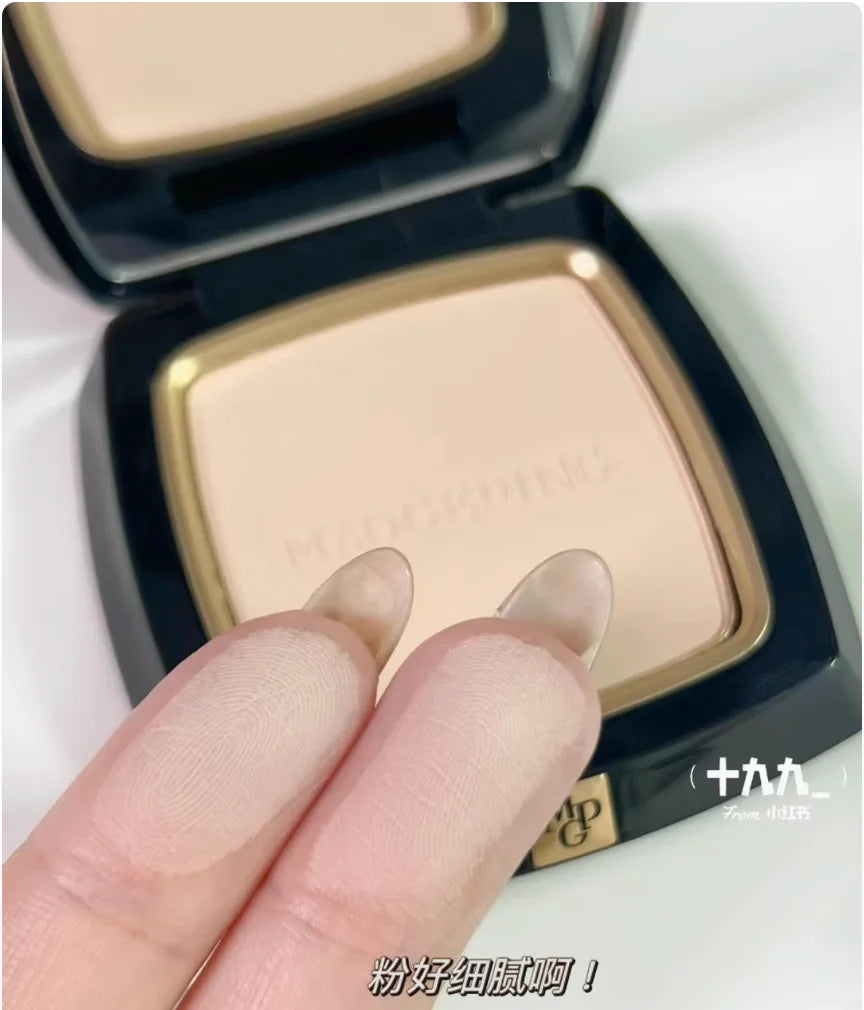 MAOGEPING Luminous Light Veiling Pressed Powder Delicate Fitting Zpaxo