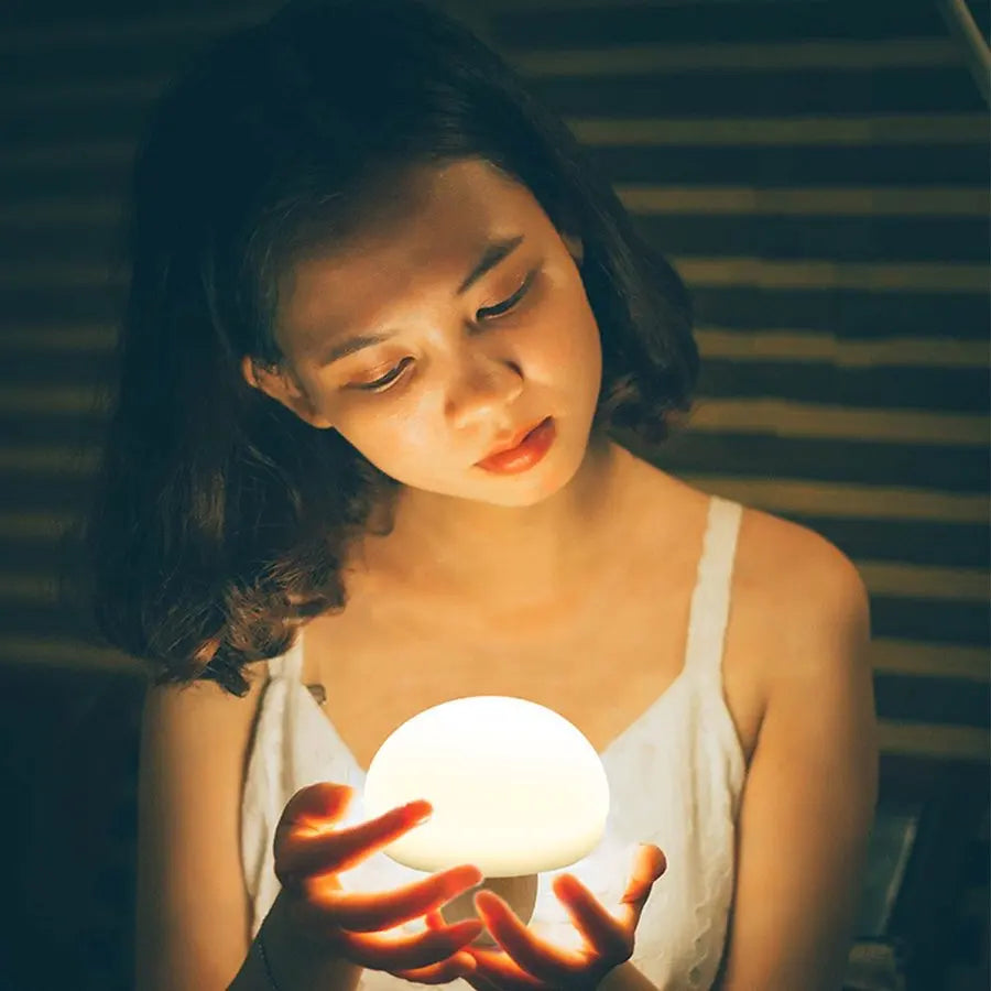 LED Mushroom Night Light – Dimmable Touch Lamp & Wood Base
