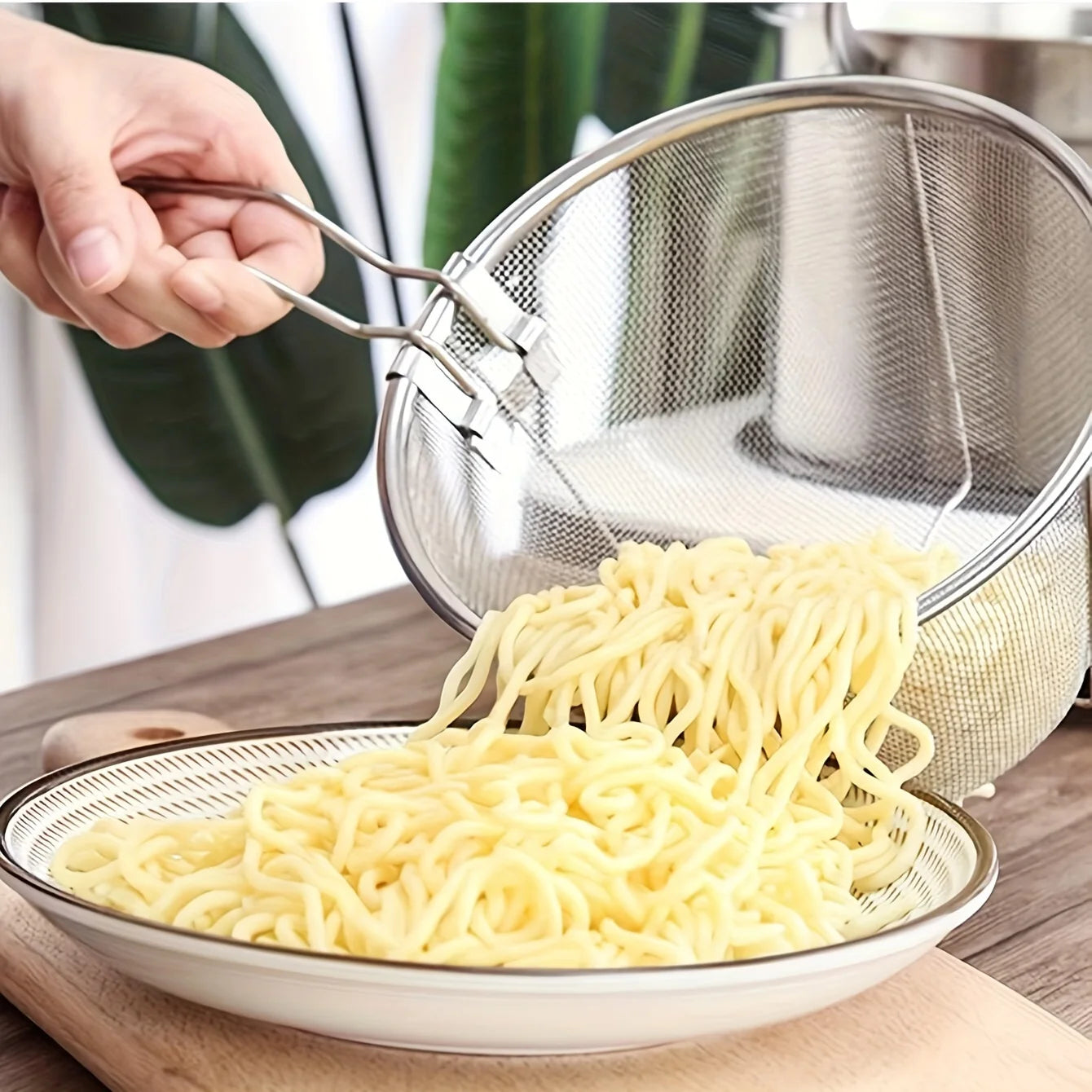 Multi Functional Stainless Steel Lo Mein Scoop Deep Fried Mesh
