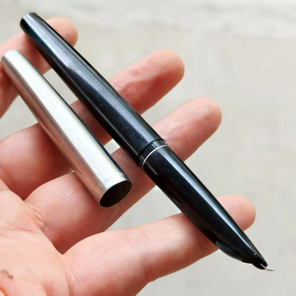 New Old Vintage Hero 330 Fountain Pen Bent Pointy Fine Brush Art Pen Inventory in the 1990s Zpaxo 330 Curved Tip Black M