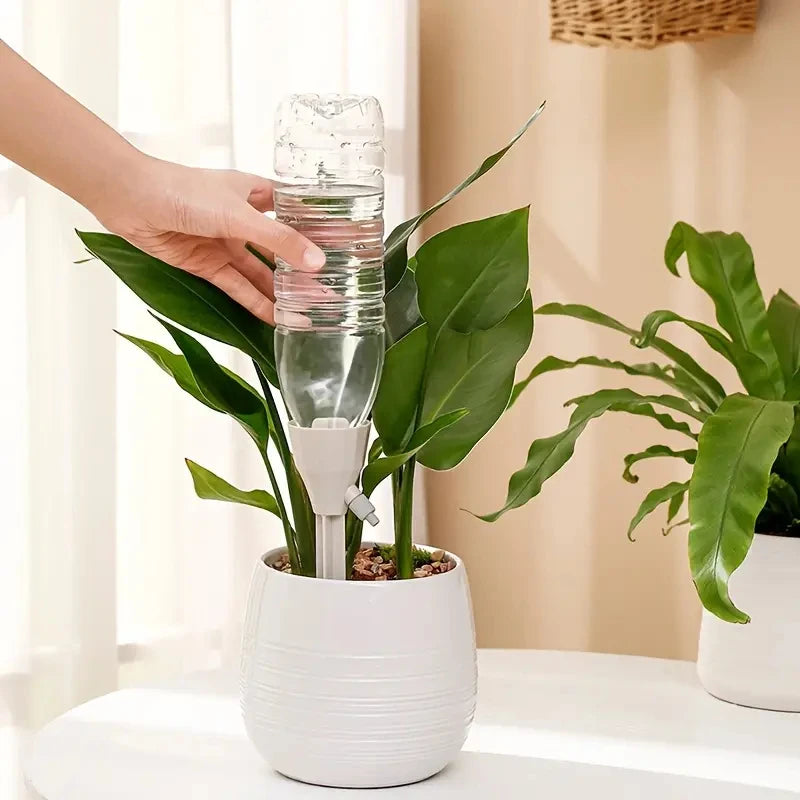 Automatic flower watering device for home potted plants, adjustable drip speed when going out, automatic irrigation dripper Zpaxo