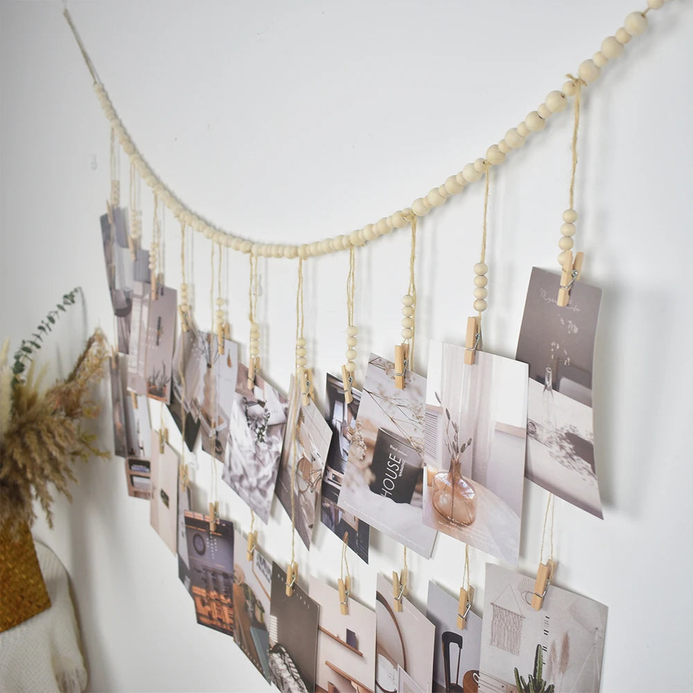 Hanging Photo Display with Wooden Beads Garland 22 Clips Birthday Photo Display Holder Classroom Dorms Bedroom Wall Decor Zpaxo