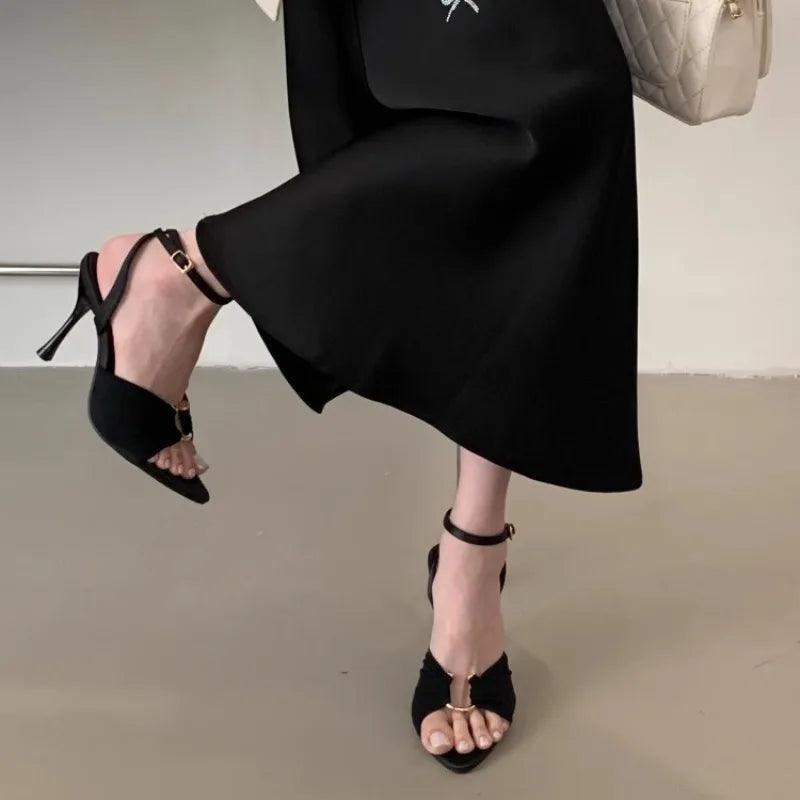 2025 Fashion Hollow Out Metal Buckle Woman Sandals Cozy Silk Ankle