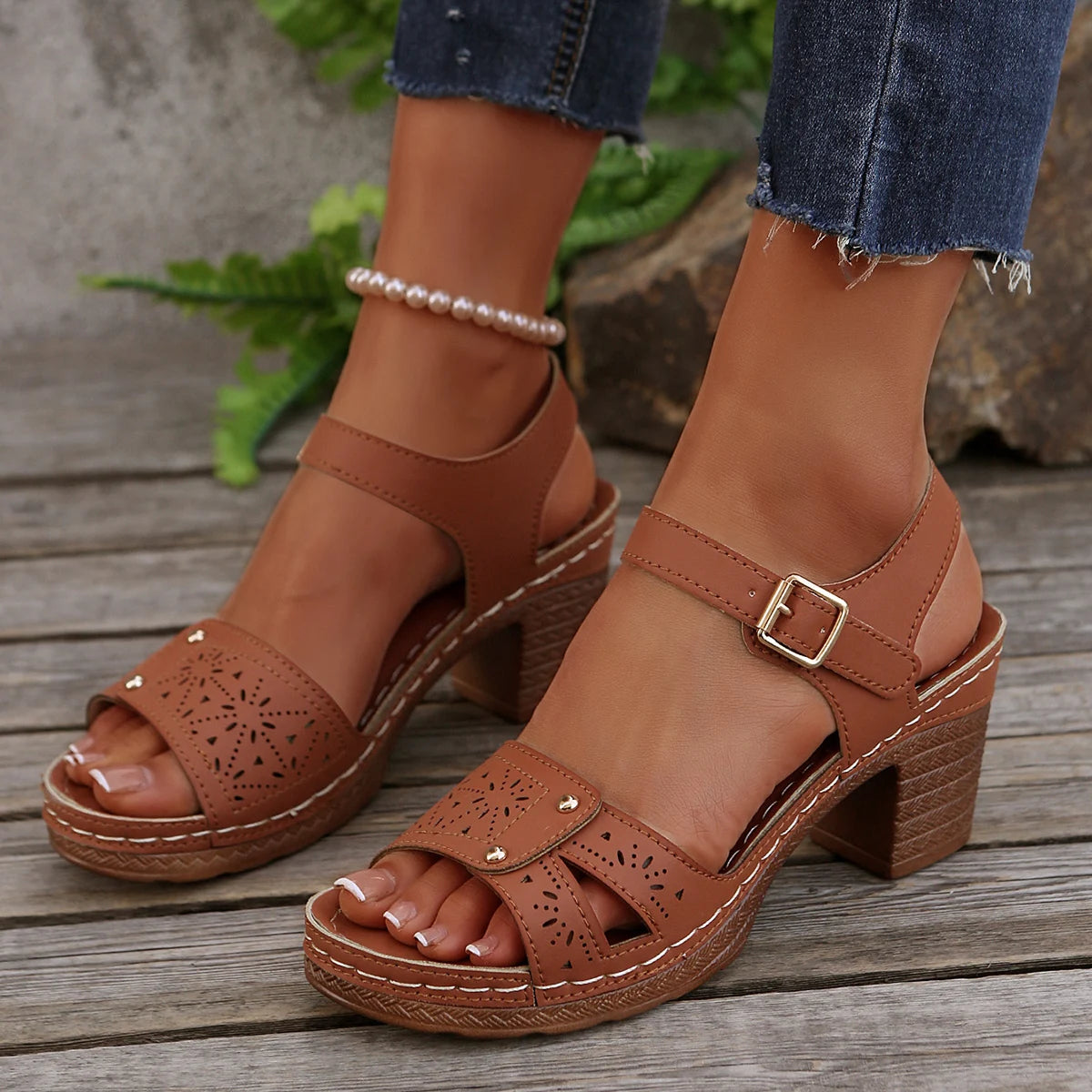 Women Chunky Heel Sandals 2026 New Buckle Strap Plus Size Women Shoes Solid Color Shoes Fashion High Heels Sandals for Women Zpaxo