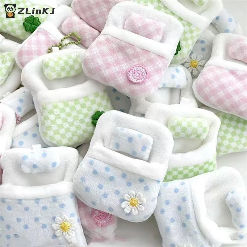 ▶1PCS Cute Plush Anime Animal Doll Four-Leaf Clover Quilt Mini Doll Sleeping Bag Doll Small Quilt Zpaxo