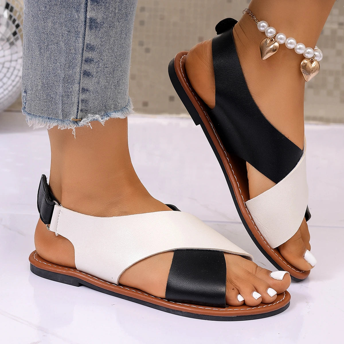 2026 Women Flat Sandals Summer Mix Luxury Designer Shoes Casual Beach Zpaxo