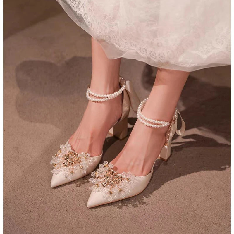 Women Sandals 2025 New Butterfly Knot Hollow Out Sandals Designer High Heels Shoes Women Bridal Wedding Shoes Zapatos De Muje Zpaxo