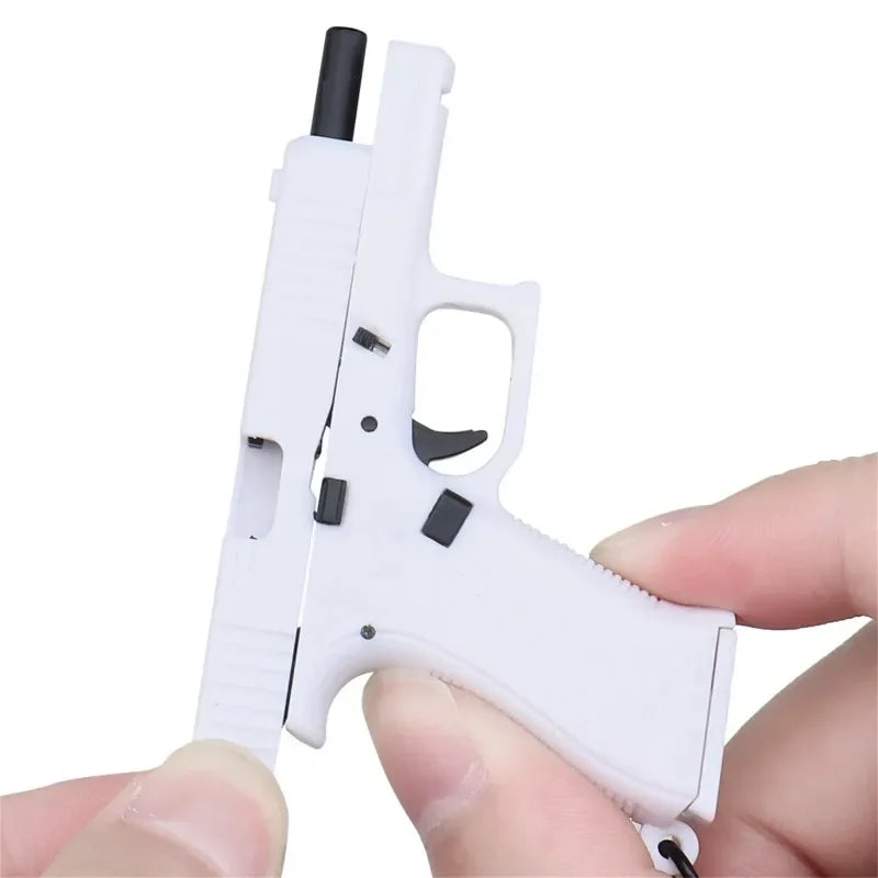 G45 Pistol Keychain – Realistic Mini Tactical Model Key Ring