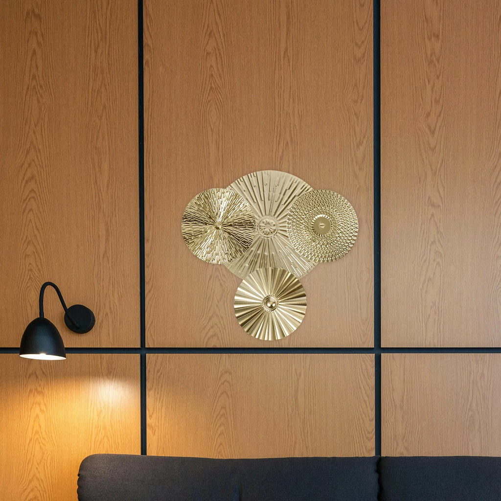 Creative Metal Wall Art Sculptures Irregular Round Golden Disc