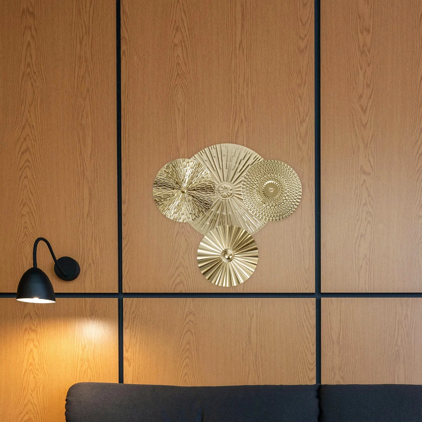 Creative Metal Wall Art Sculptures Irregular Round Golden Disc