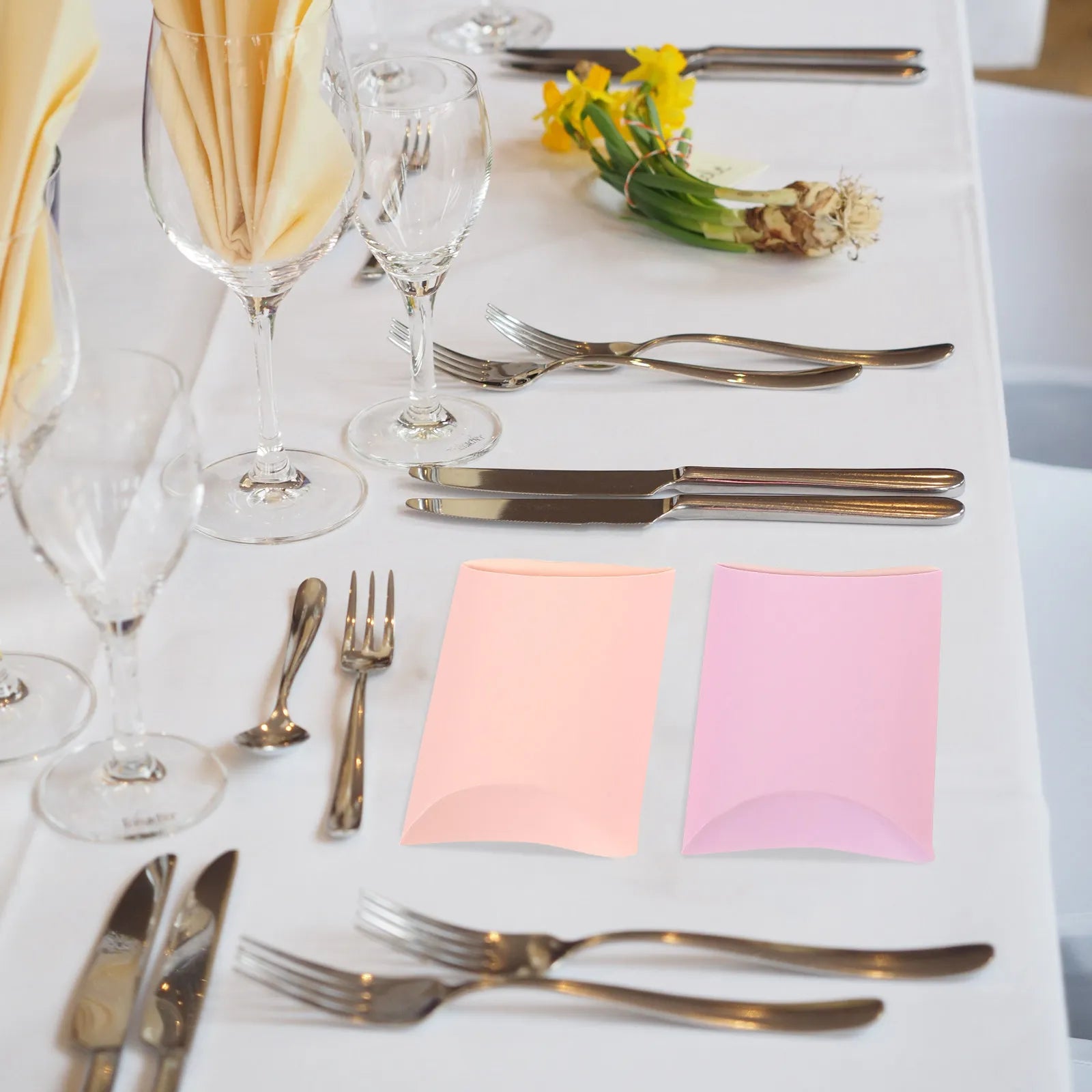 Paper Pillow Boxes Wedding Candy Containers Party Favor Supports