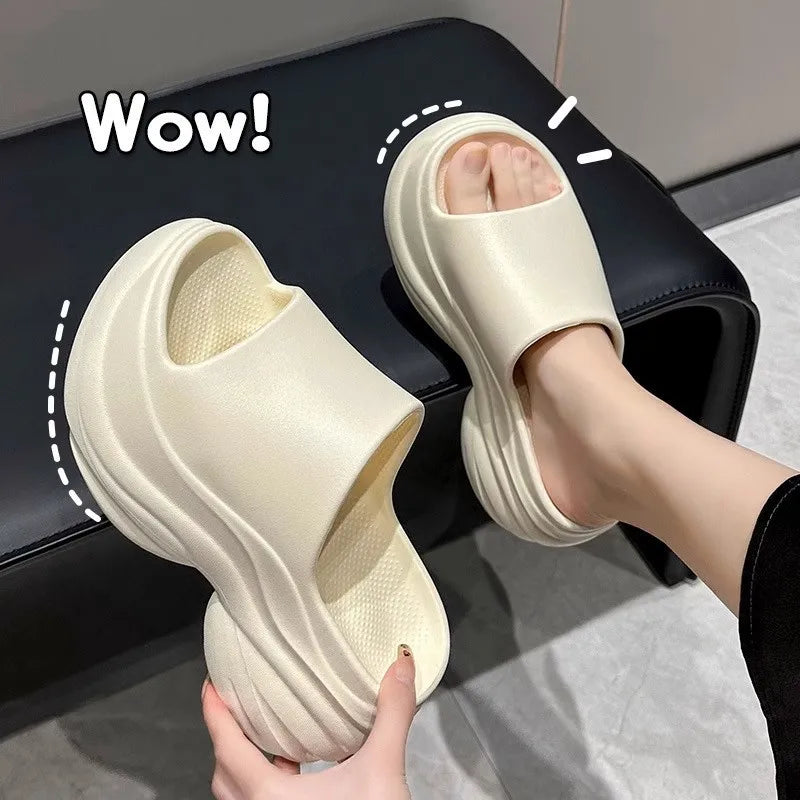 2025 Thick-soled Women's Slippers Outdoor Wear Beach Summer Trendy