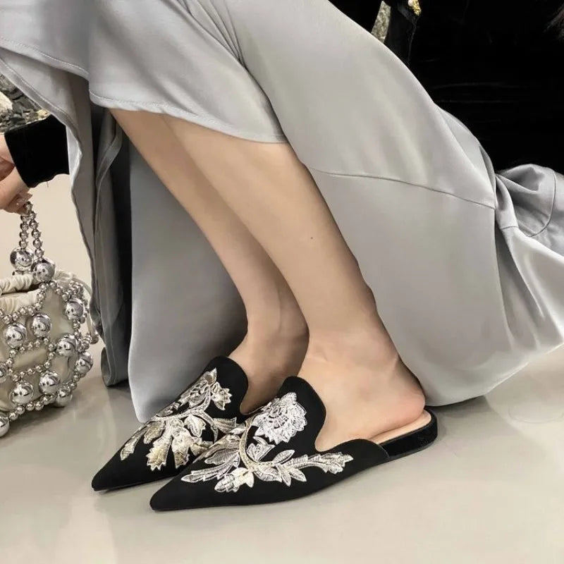 2025 Summer New Vintage Baotou Slippers Women's Outer Wear Flat Embroidered Pointed Toe 1 Slip-on Shoes Guofeng Women's Shoes Zpaxo
