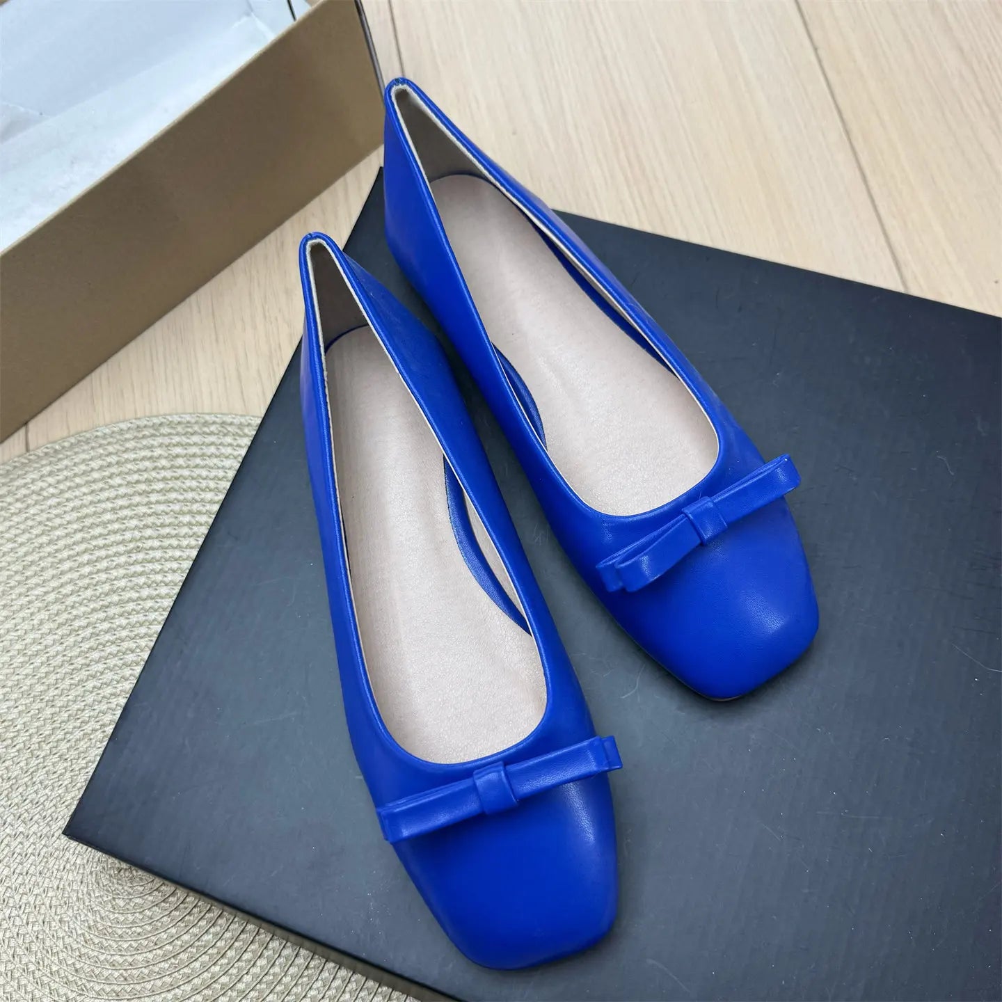 Flat Shoes for Women Spring and Autumn 2026 New Retro Square Toe Bow Ballet Shoes for Women Flat Plus Size Women's Shoes Zpaxo