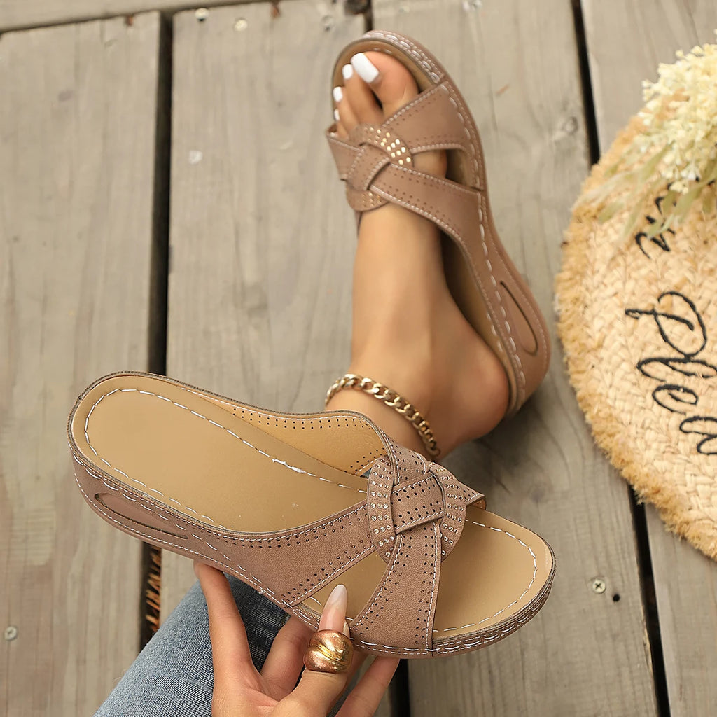 2026 New Women Wedge Slippers Premium Orthopedic Open Toe Slippers Vintage Anti-Slip Leather Sandals Platform Shoes Slides Women Zpaxo Brown 36