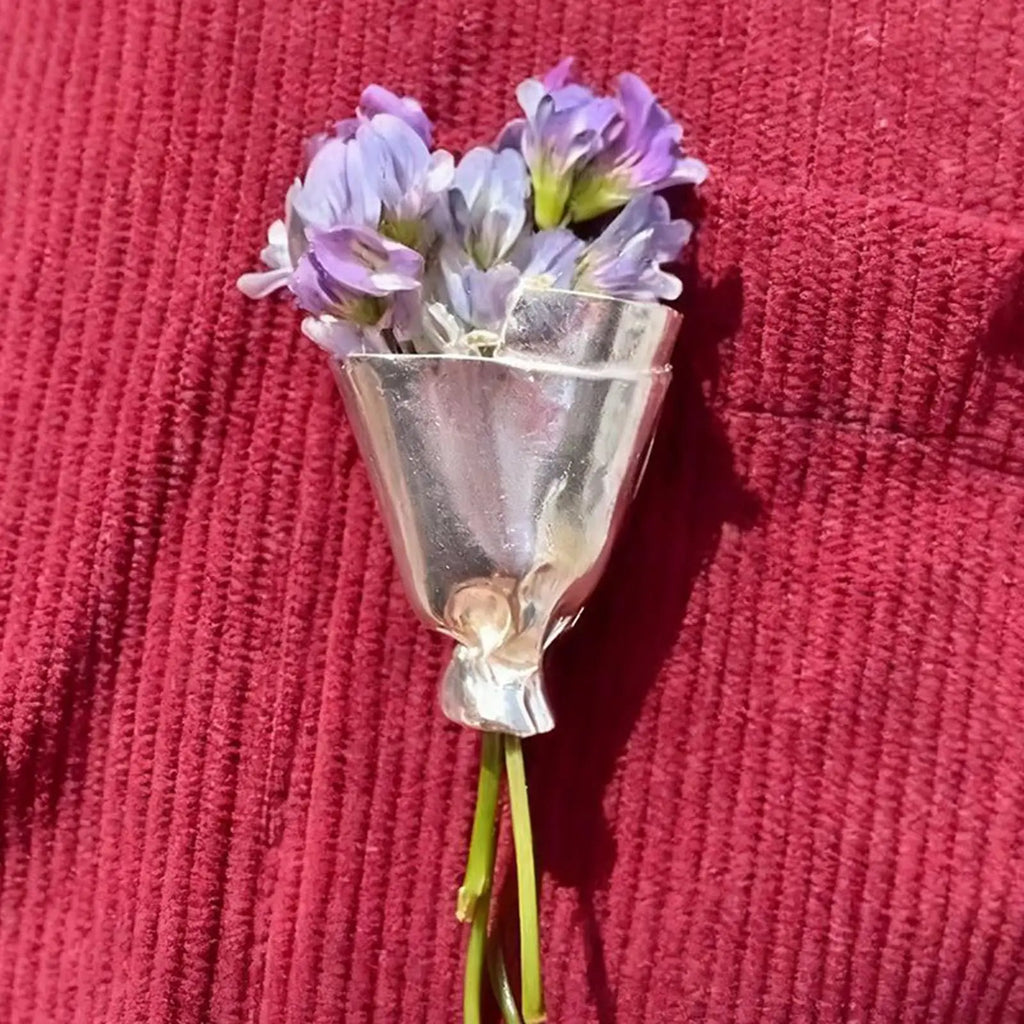 Bouquet Holder Lapel Pins Decorative Wedding Clothing Clips Cloth Flower Brooches for Wedding Party Birthday Commuting Sweater Zpaxo