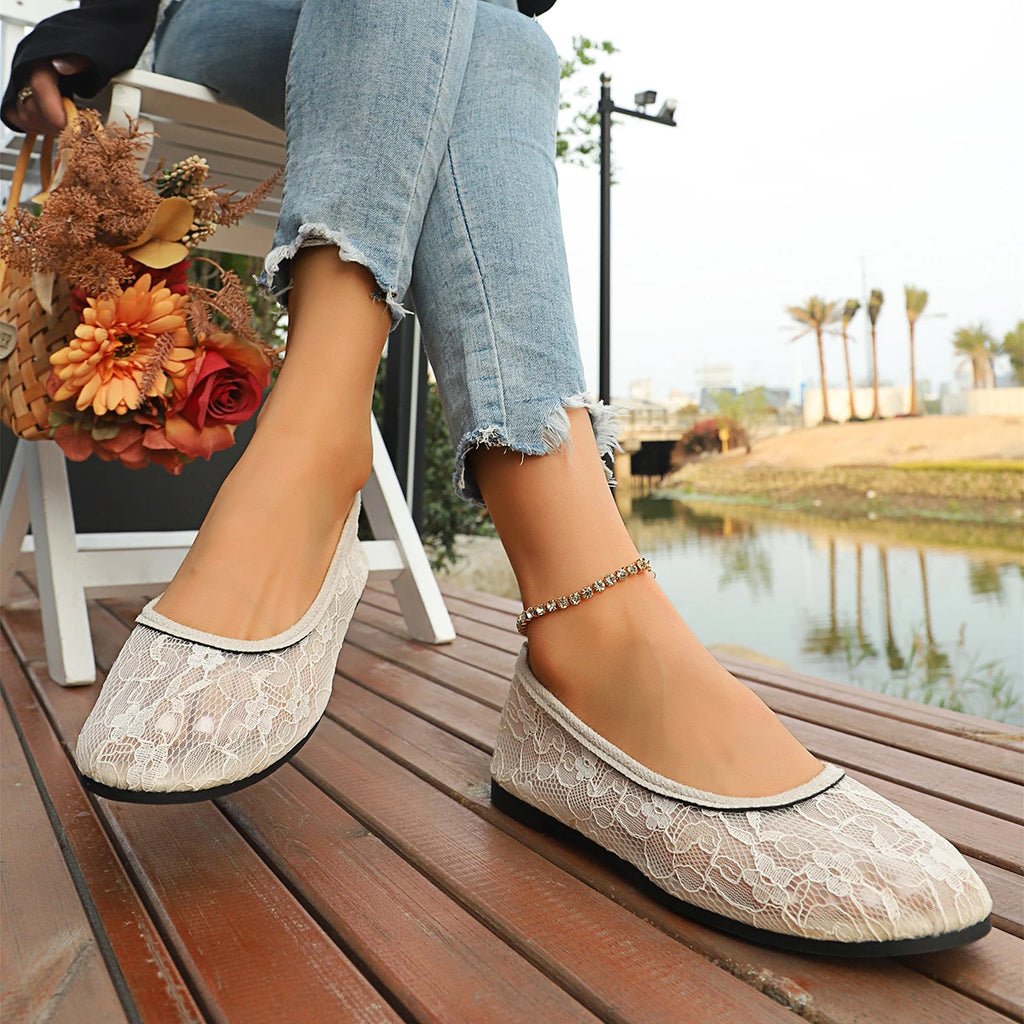Trend Women Sandals 2025 Embroidered Round Toe Shoes Solid Flat Zpaxo