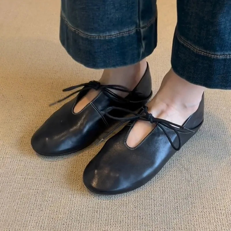 Soft Sole Flat Shoes Round Toe Deep Mouth Lace-up Lightweight