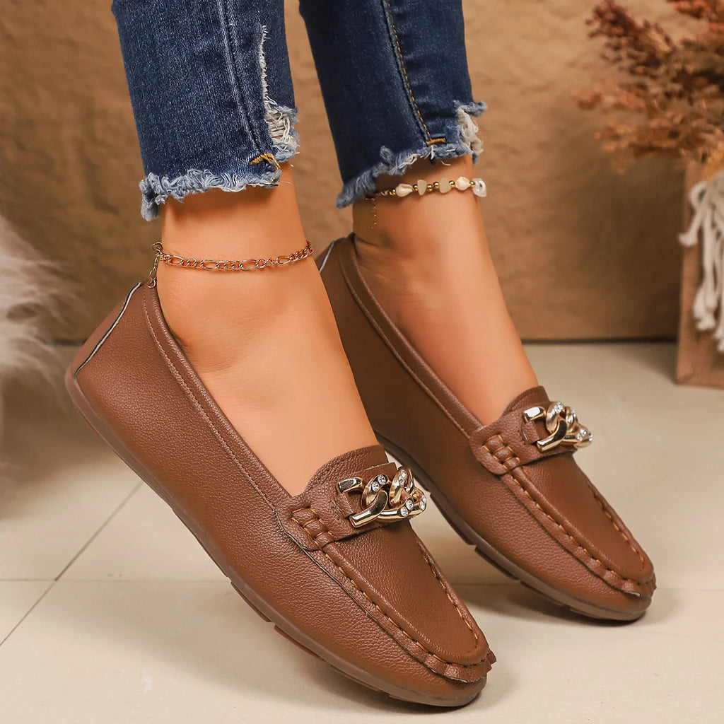 2025 New Women Loafers Round Head Comfortable Sneakers Women Trend Chain Casual Mother Shoes Spring Autumn New Bean Shoes Female Zpaxo