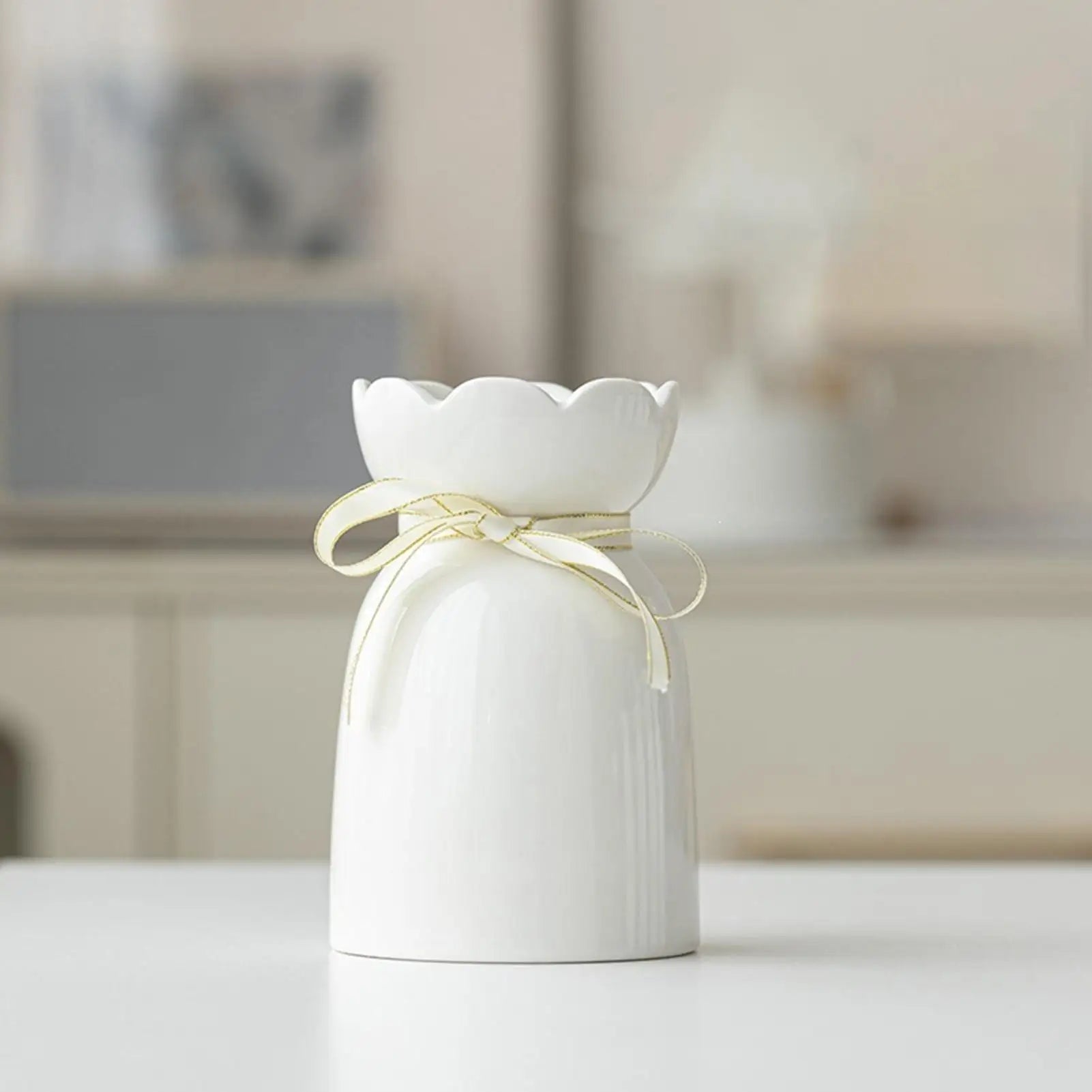 White Vases Centerpieces Ceramic Cute Elegant Aesthetic Decor Bouquet