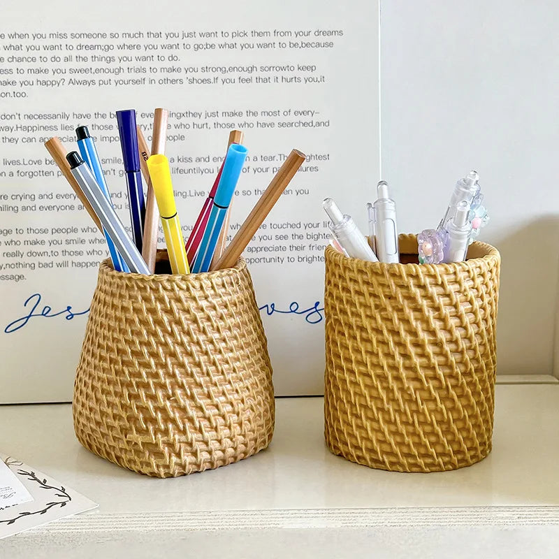 Rattan-Style Round Pen Holder & Makeup Brush Organizer Desk Organizer Zpaxo
