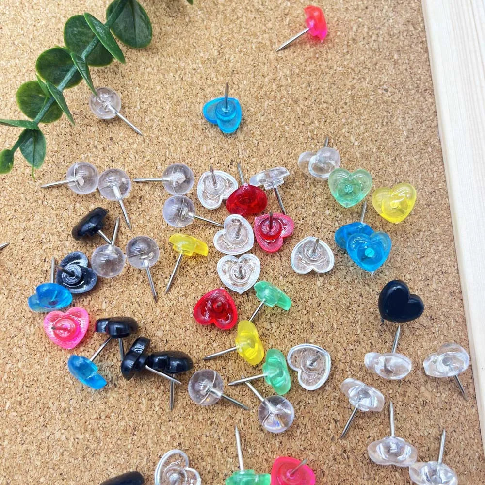 1Box Transparent Colorful Black Heart Push Pins,Plastic Head Thumb Tacks Map Drawing Pins,Push Pins for Wall Drawing Pin board Zpaxo