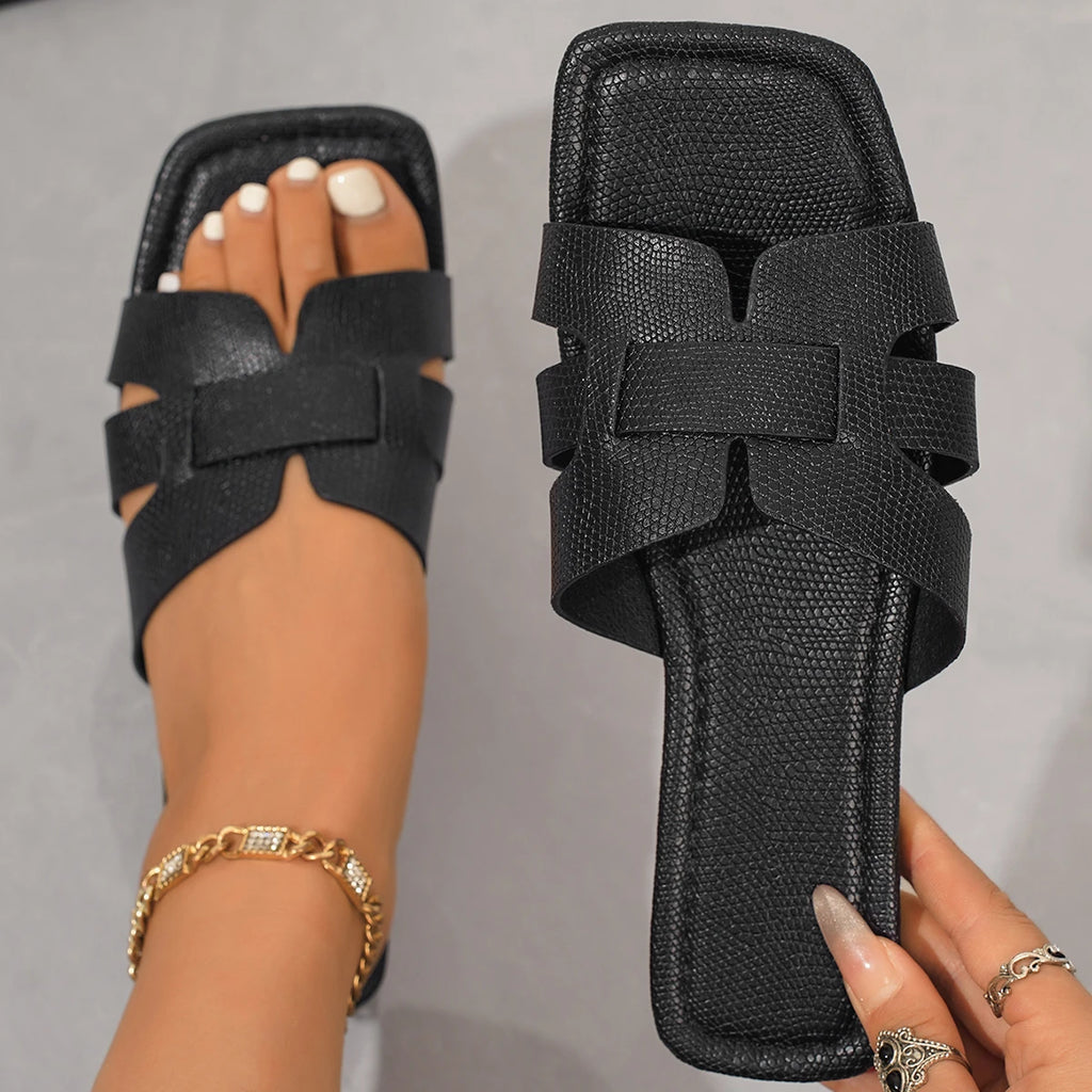 Women Slippers 2025 Open Toe Flat Sandals Trend Beach Bathroom Summer Zpaxo